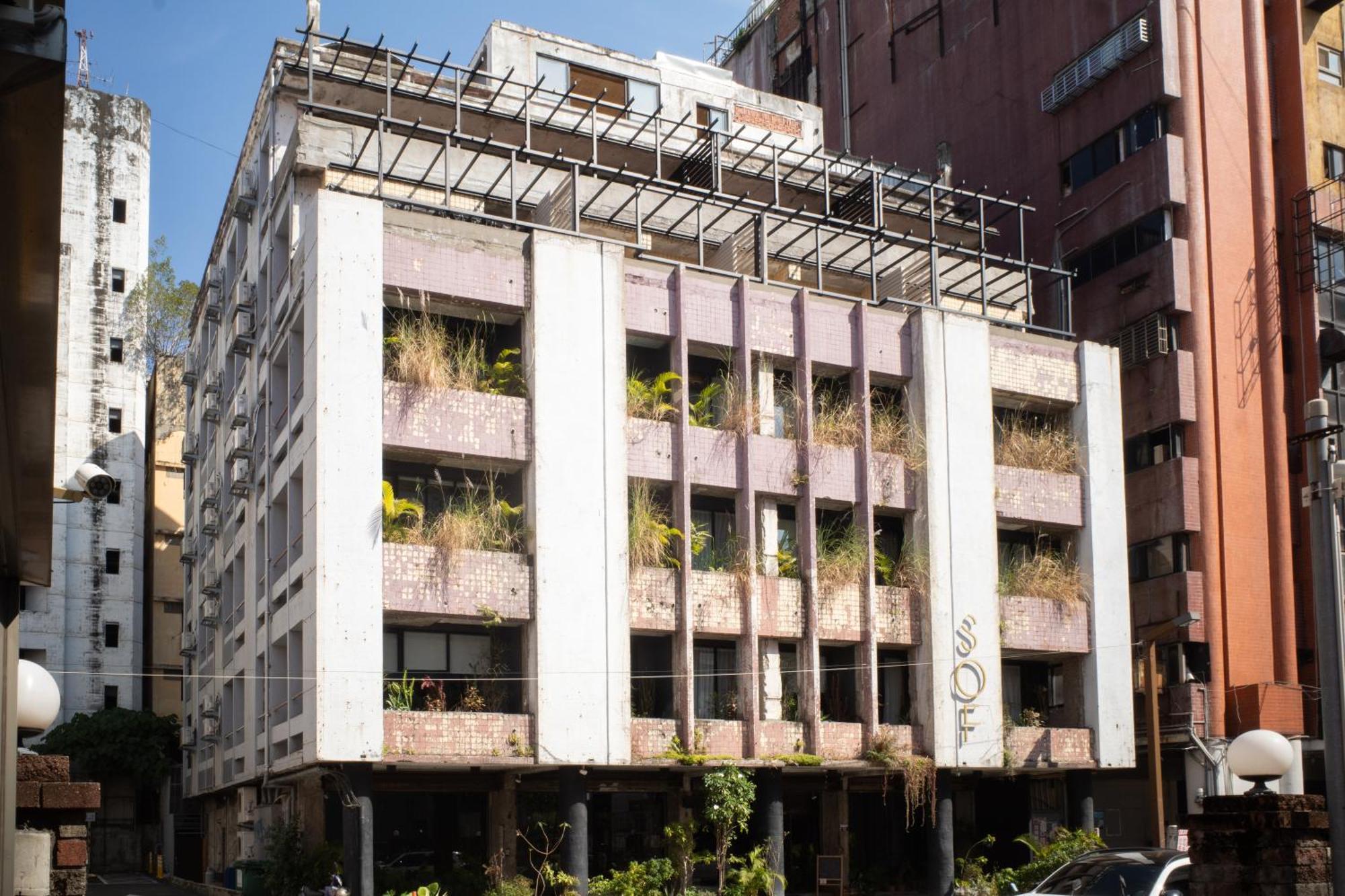 Sof Hotel Тайчжун Экстерьер фото