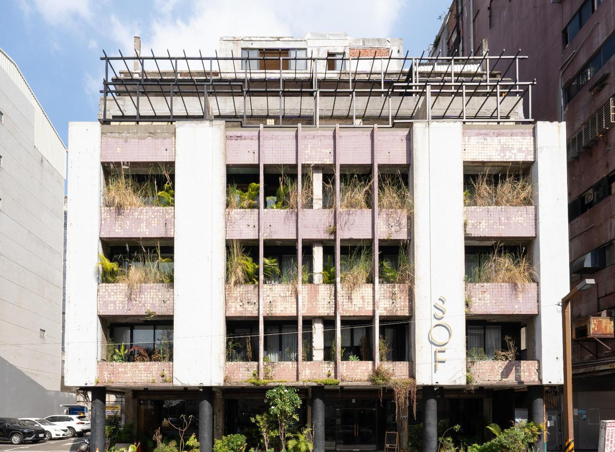 Sof Hotel Тайчжун Экстерьер фото